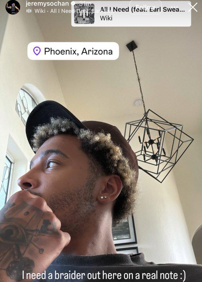 交易的一部分？索汉晒照地址显示在菲尼克斯，配文：我在这里需要个编发师